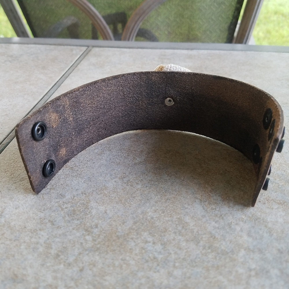 *$3 for $15* Cuff Bracelet Leather Strap Flower - Picture 8 of 8